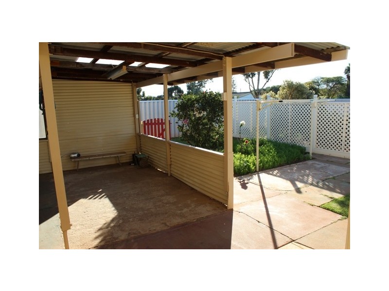 257A Fourth Street, Wonthella WA 6530