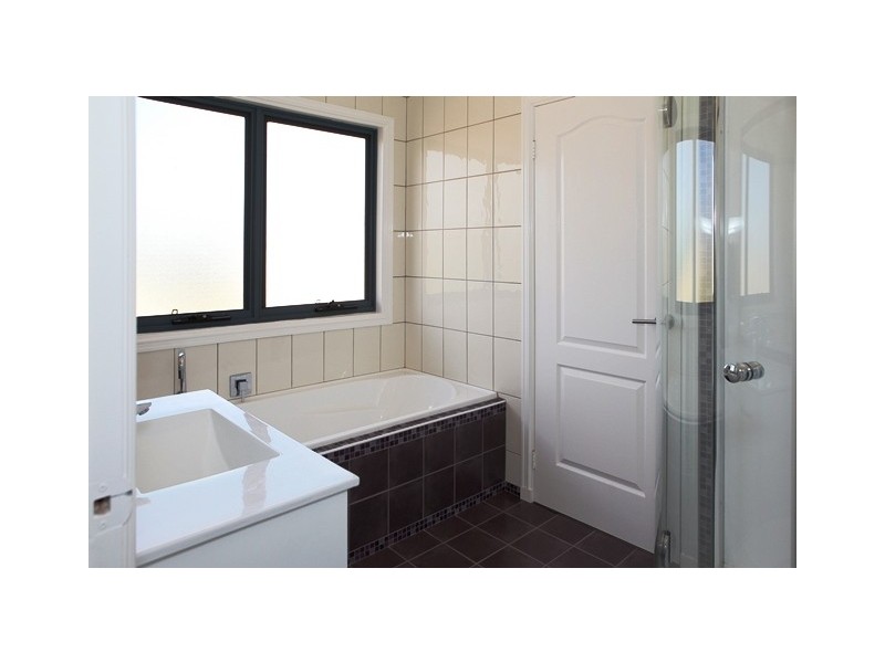 2 Pead Fairway, Waggrakine WA 6530