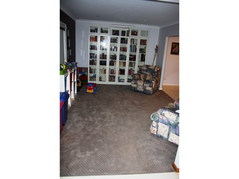 2 Pead Fairway, Waggrakine WA 6530