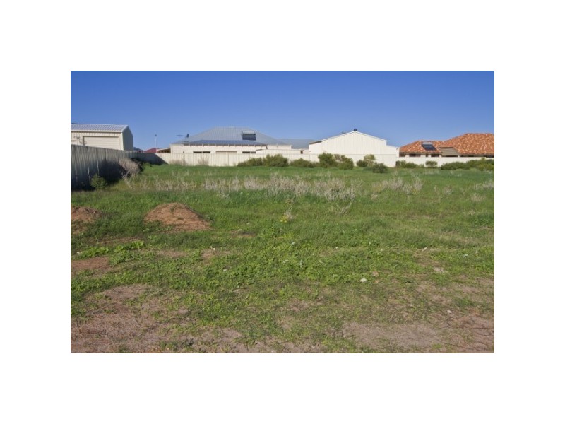 12 Wavecrest Circle, Drummond Cove WA 6532