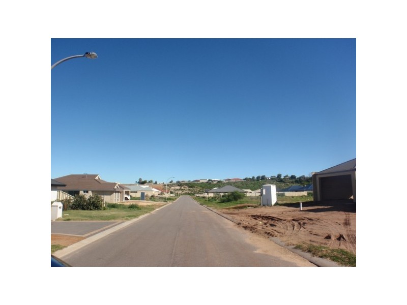 21 Topsail Street, Drummond Cove WA 6532