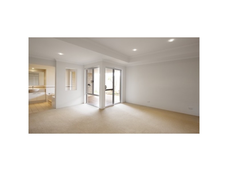 43 Reef Boulevard, Drummond Cove WA 6532