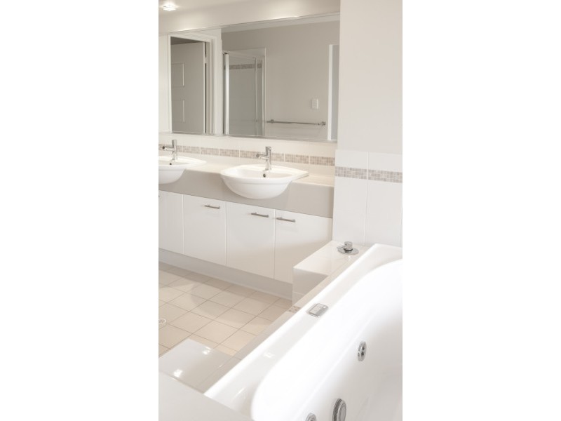 43 Reef Boulevard, Drummond Cove WA 6532