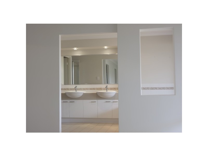 43 Reef Boulevard, Drummond Cove WA 6532