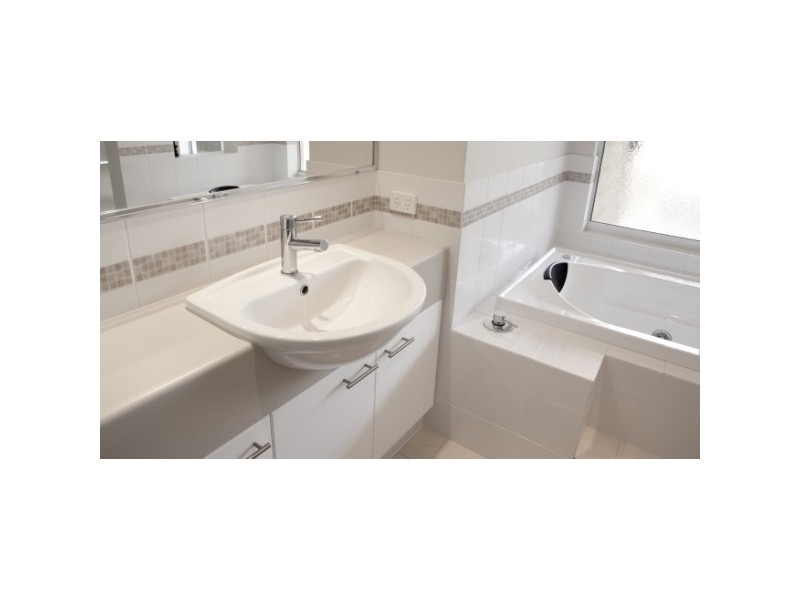 43 Reef Boulevard, Drummond Cove WA 6532