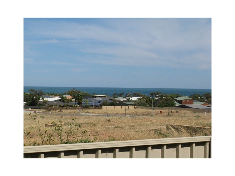 43 Reef Boulevard, Drummond Cove WA 6532