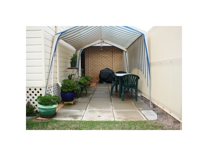 11/123 Point Leander Drive, Port Denison WA 6525