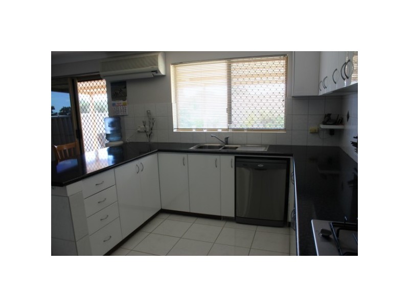 4 Kultown Drive, Waggrakine WA 6530