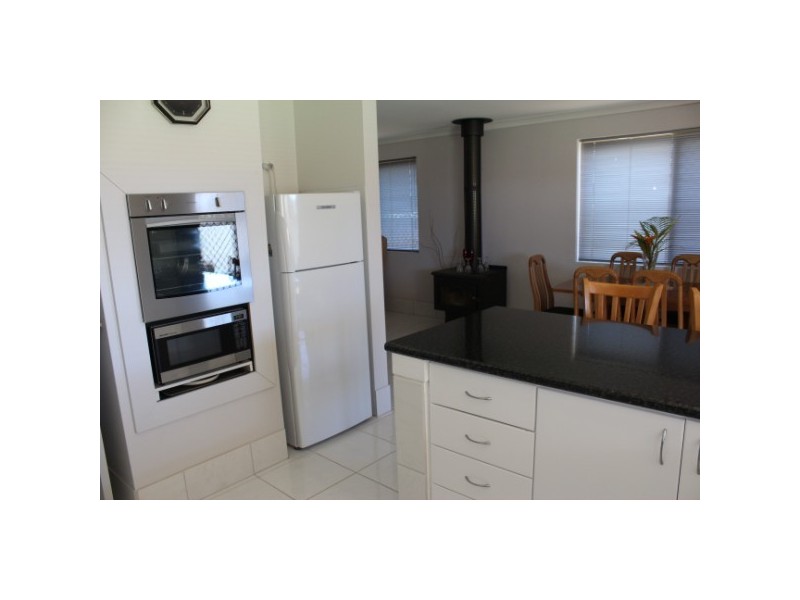 4 Kultown Drive, Waggrakine WA 6530