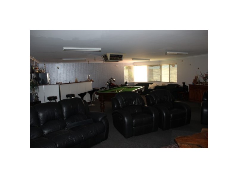 4 Kultown Drive, Waggrakine WA 6530