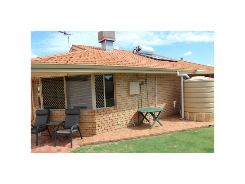 4 Kultown Drive, Waggrakine WA 6530