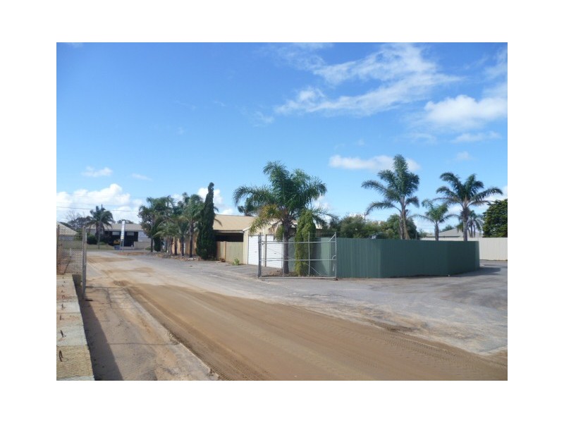 87 Anderson Street, Geraldton WA 6530