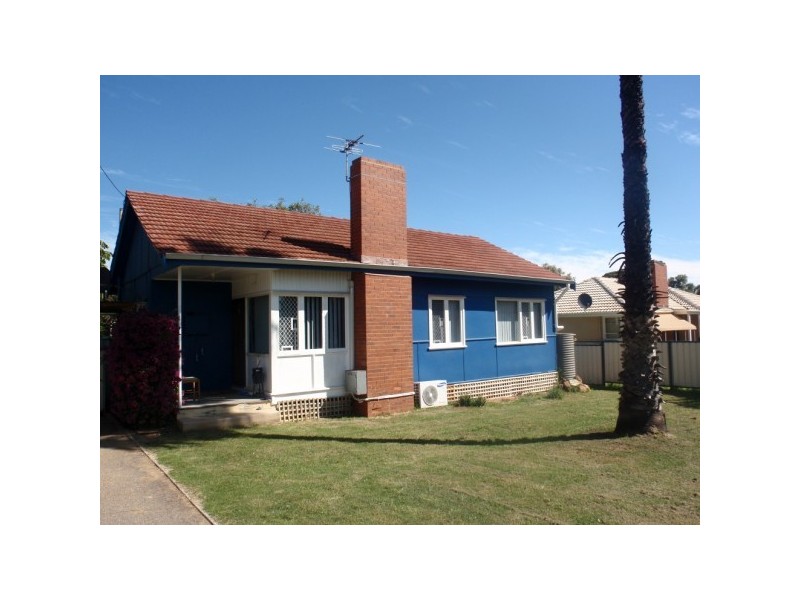 8 Hovea Street, Rangeway WA 6530