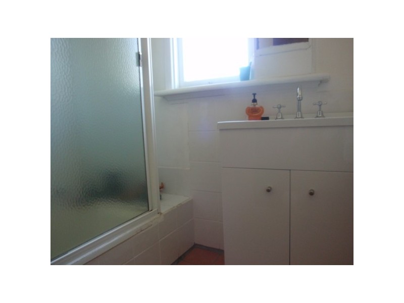 8 Hovea Street, Rangeway WA 6530