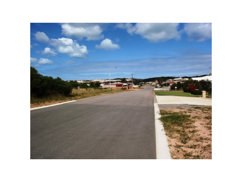 24 Thames Drive, Cape Burney WA 6532