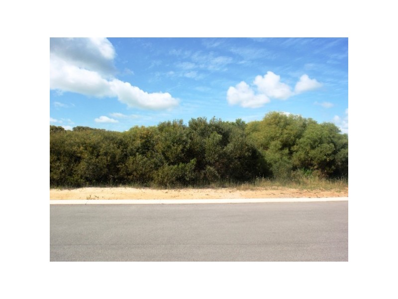 24 Thames Drive, Cape Burney WA 6532