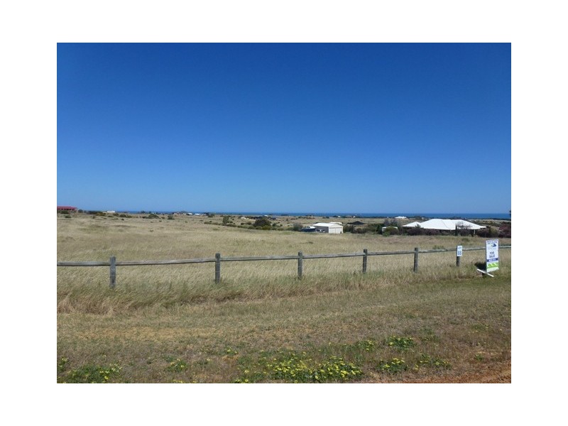 88 Eliza Shaw, White Peak WA 6532