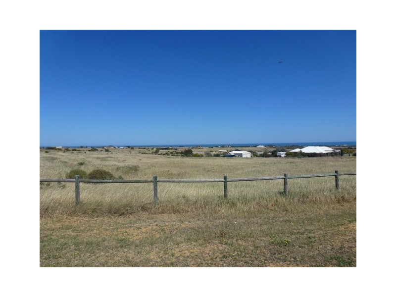 88 Eliza Shaw, White Peak WA 6532