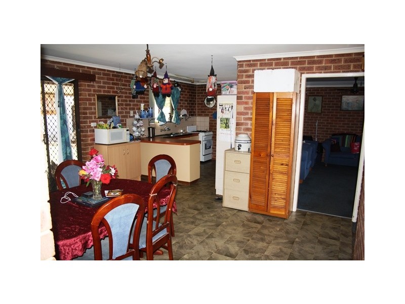 9 Bonamia Road, Utakarra WA 6530