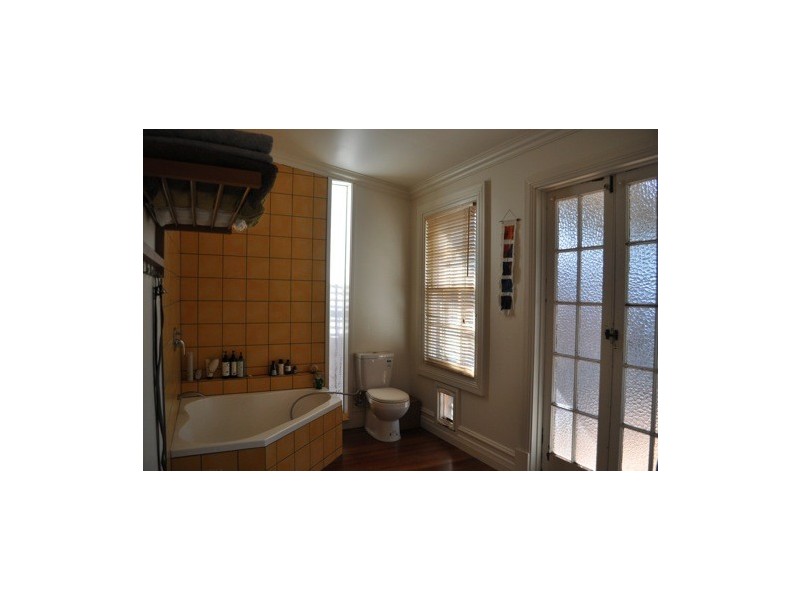 136 Shenton Street, Beachlands WA 6530