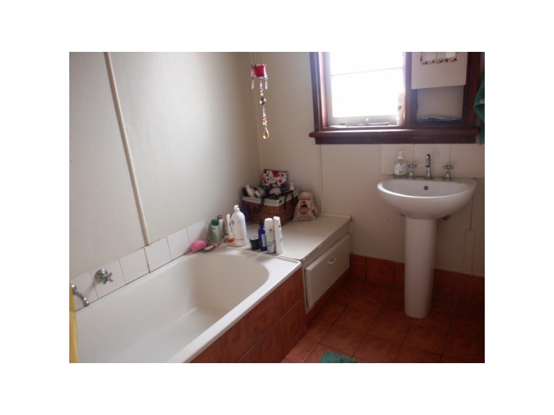 29 Crowther Street, Beachlands WA 6530