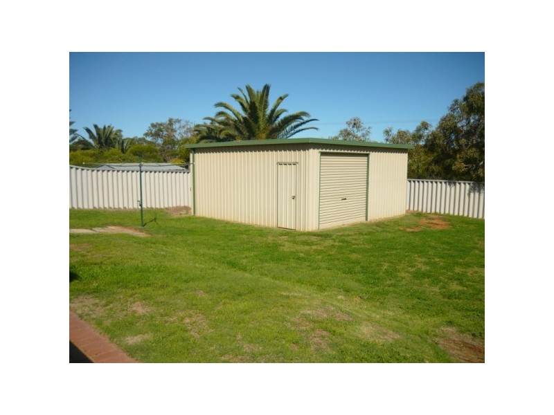 23 Oceanside Drive, Wandina WA 6530