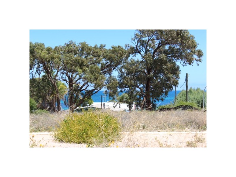 69 Whitehill Road, Drummond Cove WA 6532