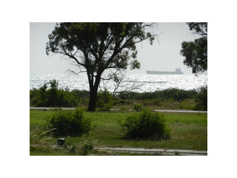 5 Estuary Way, Drummond Cove WA 6532