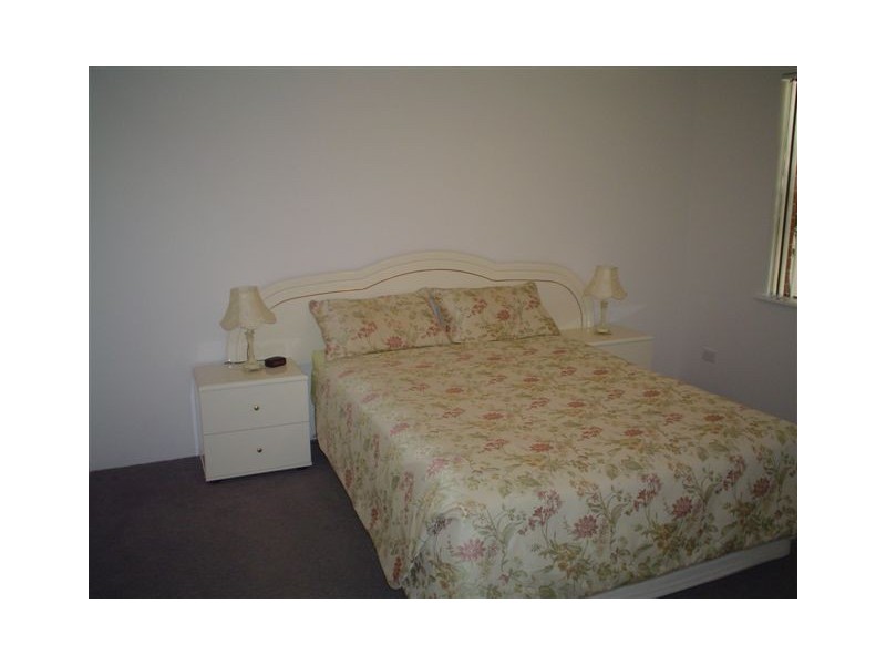 2/237 Seventh Street, Wonthella WA 6530