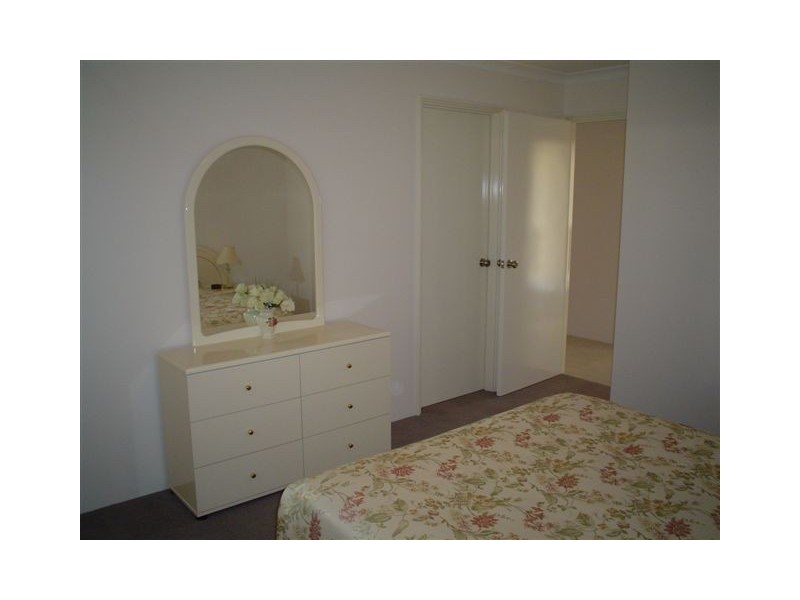 2/237 Seventh Street, Wonthella WA 6530