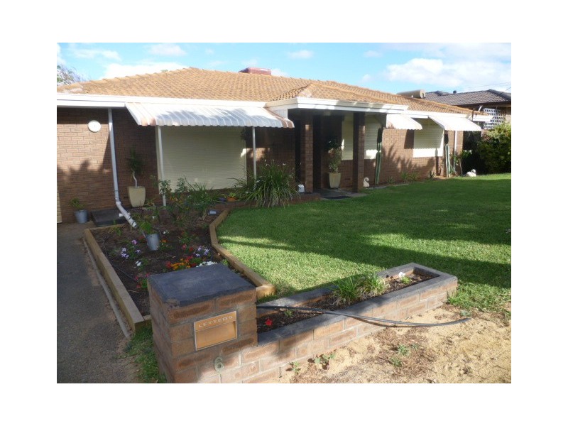 6 Grevillia Street, Utakarra WA 6530