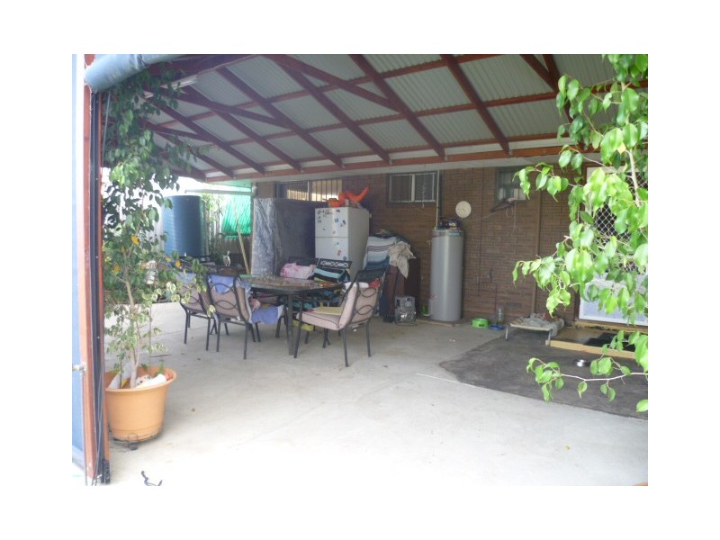 6 Grevillia Street, Utakarra WA 6530