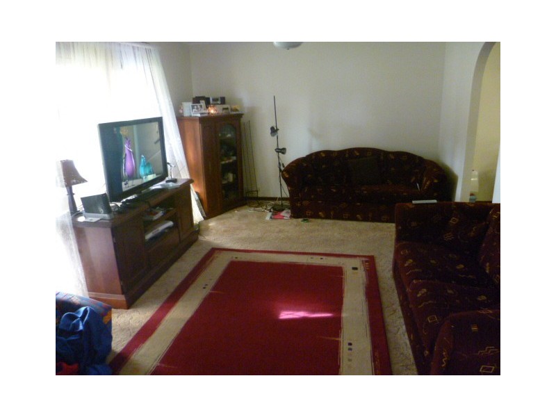 6 Grevillia Street, Utakarra WA 6530