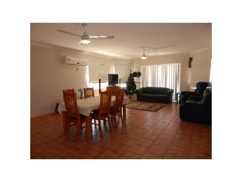 5 Roding Court, Deepdale WA 6532