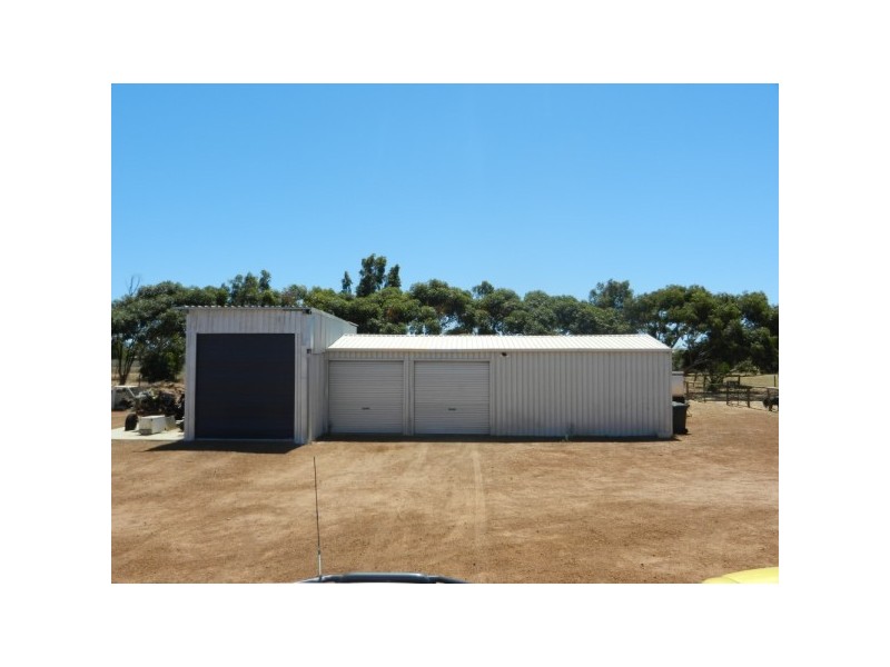 5 Roding Court, Deepdale WA 6532