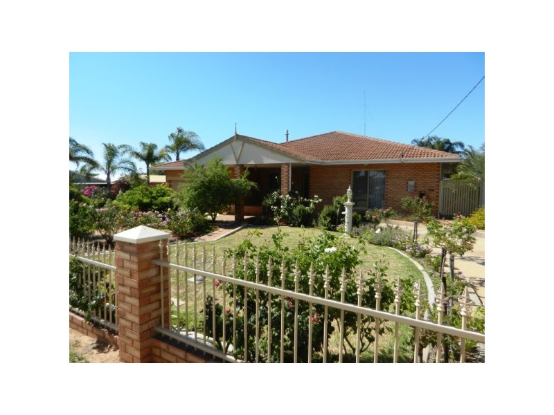 25 Chapman Valley Road, Glenfield WA 6532