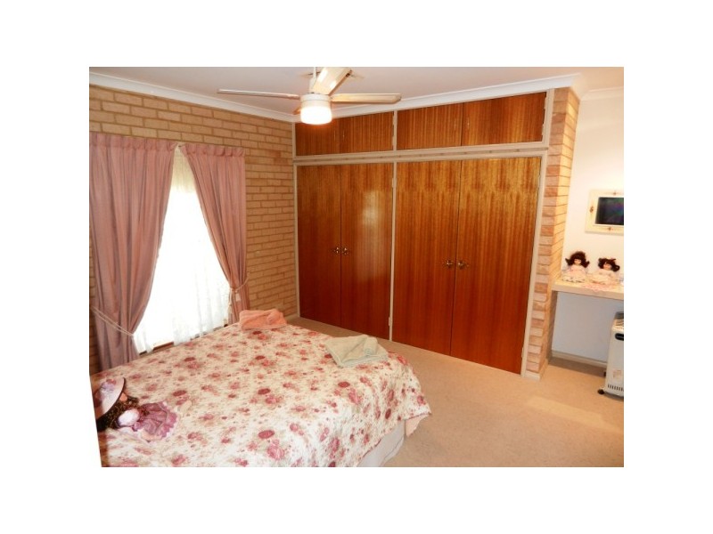 25 Chapman Valley Road, Glenfield WA 6532