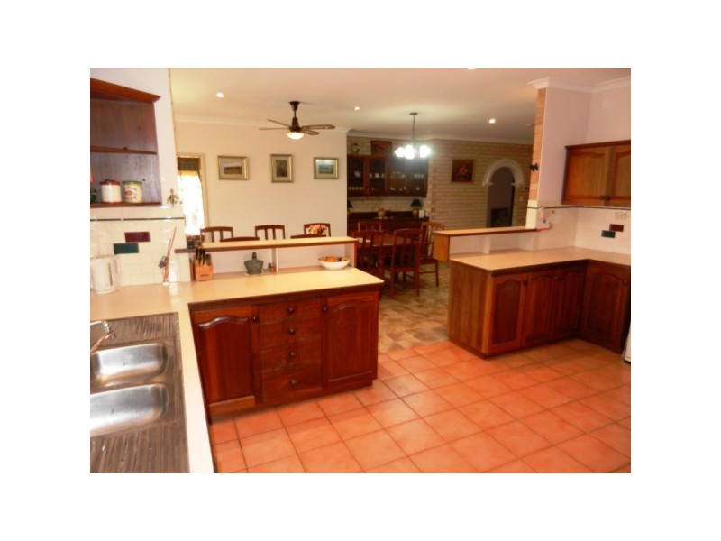 25 Chapman Valley Road, Glenfield WA 6532