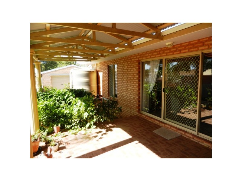 25 Chapman Valley Road, Glenfield WA 6532