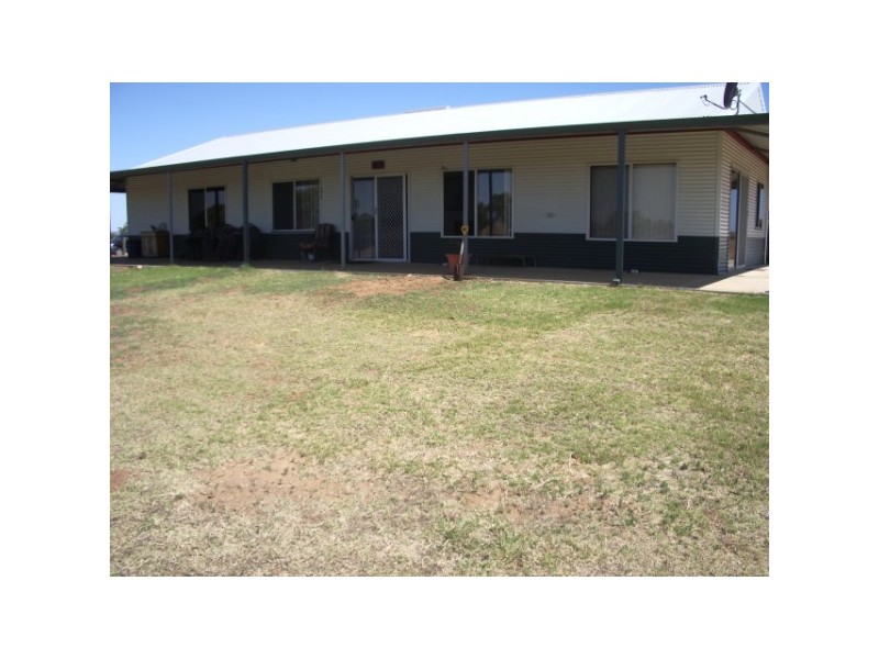 4 Meadow Lane, Walkaway WA 6528