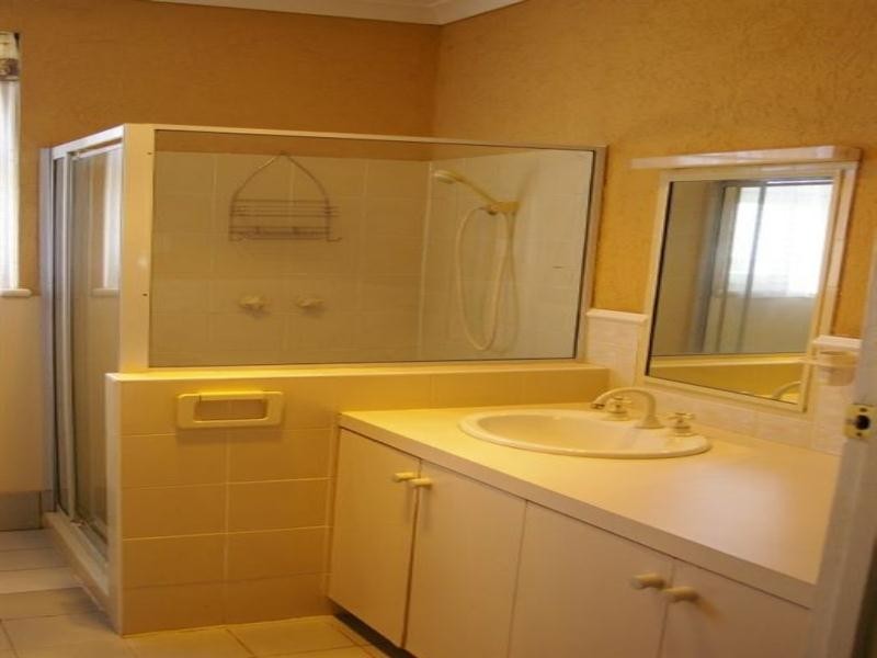 257 First Street, Wonthella WA 6530