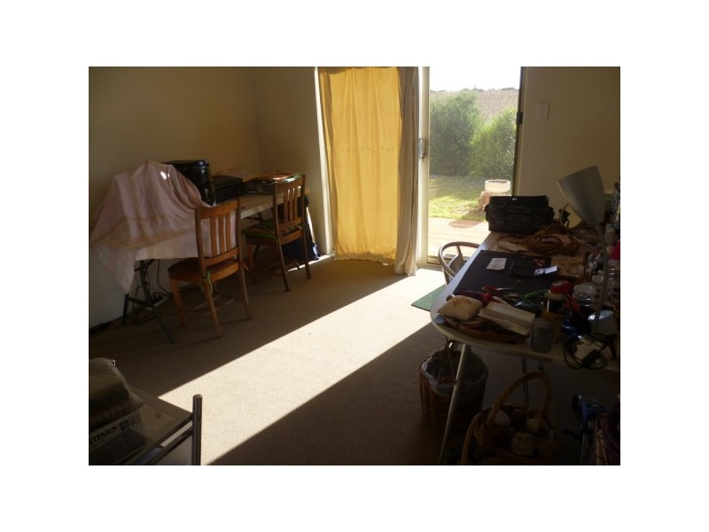 40 African Reef BVD, Greenough WA 6532