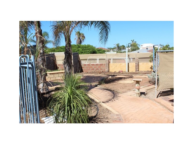 18 Brighton Close, Tarcoola Beach WA 6530