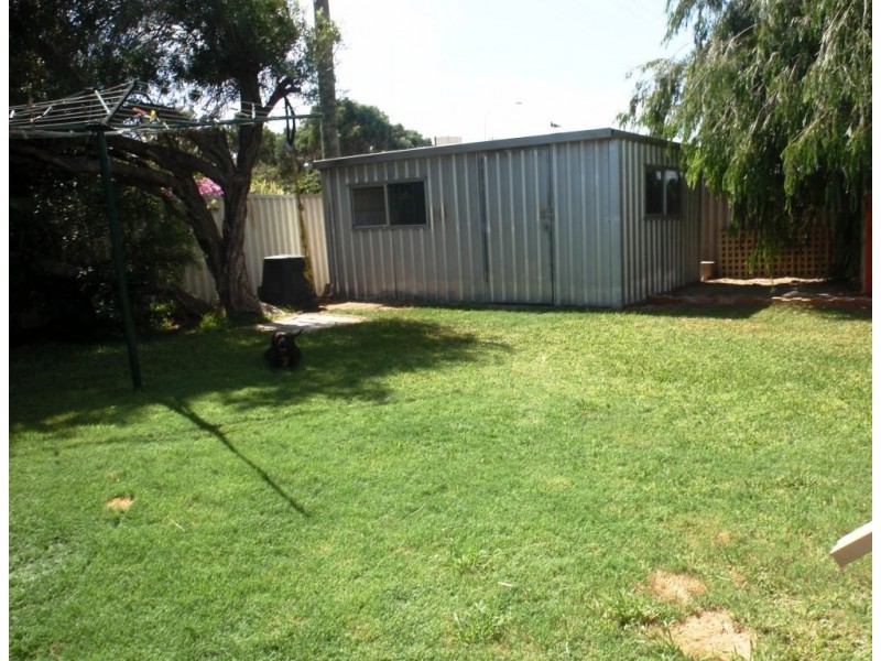 1 Glendinning Road, Tarcoola Beach WA 6530