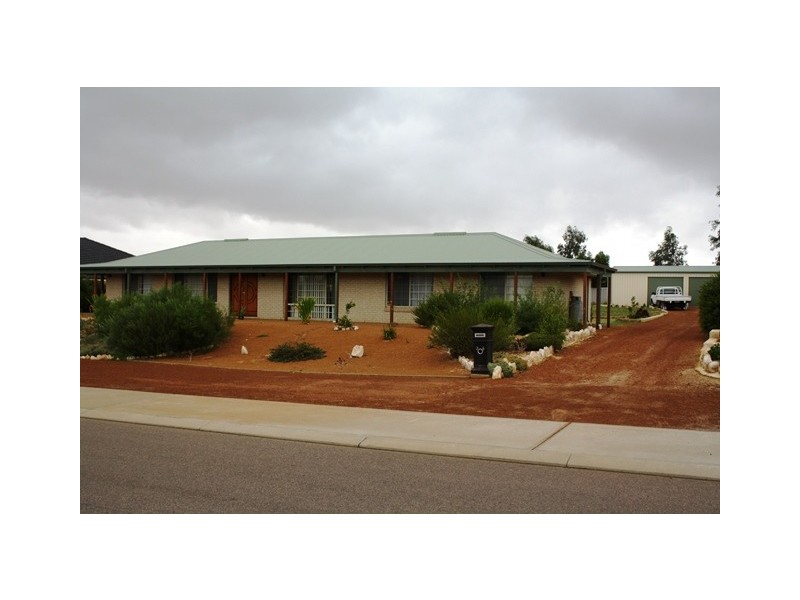 36 Tersonia Way, Strathalbyn WA 6530