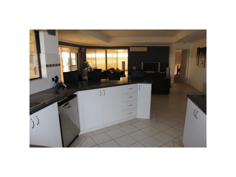 6 Clara Court, Wandina WA 6530