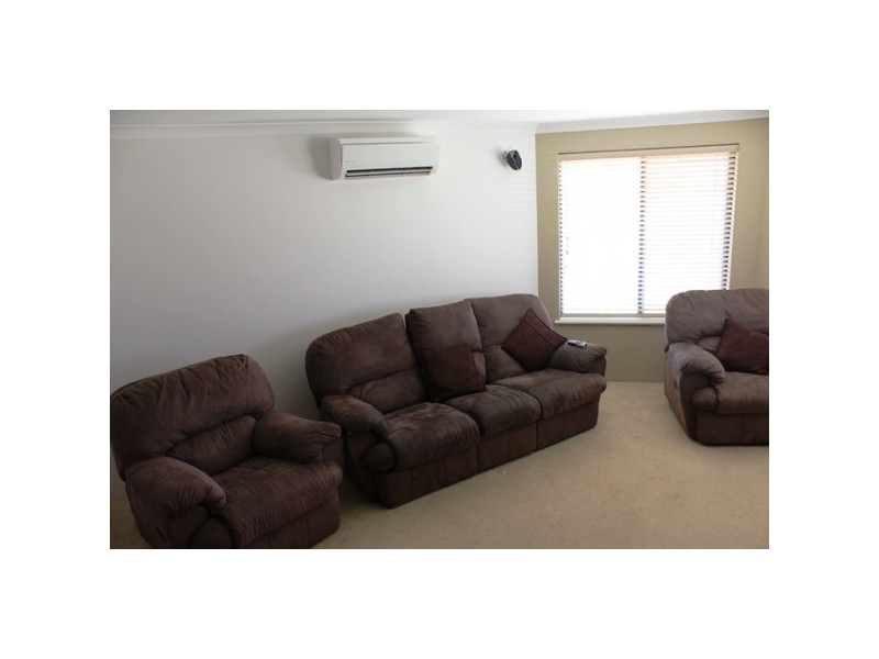 6 Clara Court, Wandina WA 6530