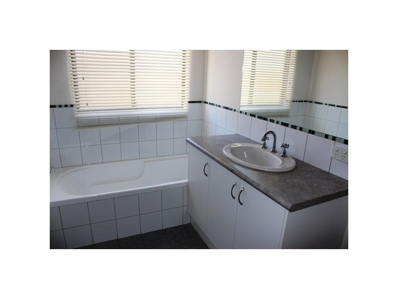 6 Clara Court, Wandina WA 6530