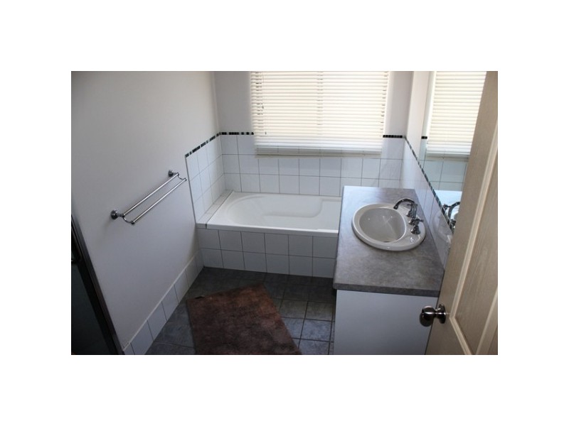 6 Clara Court, Wandina WA 6530