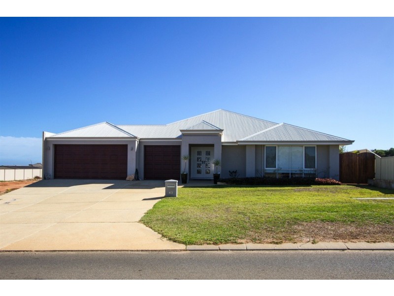 43 Reef Boulevard, Drummond Cove WA 6532